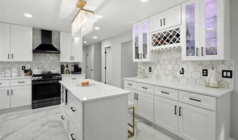 48821 Tremont Dr, Macomb, MI 48044