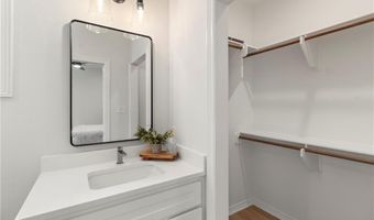 1104 Berkeley St, College Station, TX 77840