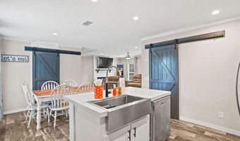 1215 Shores Rd, Alford, FL 32420