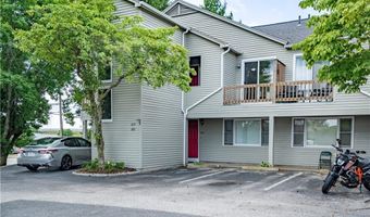 10 East St 207, Cranston, RI 02920