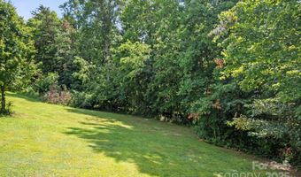 12 Buckshot Ridge Dr, Asheville, NC 28804