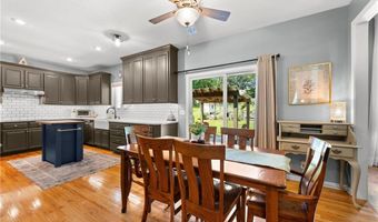 1812 N 150th St, Basehor, KS 66007