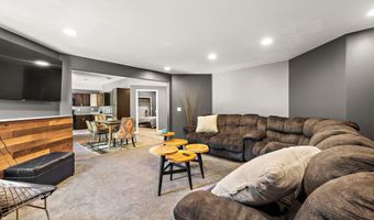 9820 Snow Pointe Dr SE, Alto, MI 49302