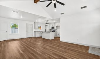 704 11th St, Abernathy, TX 79311