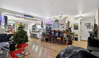 10535 SW CRESTWOOD Dr, Beaverton, OR 97008