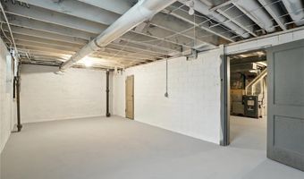1330 Bunker Hill Rd, Ashtabula, OH 44004