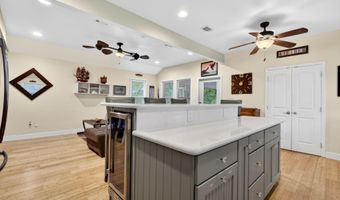 43 Fiber St, Bay St. Louis, MS 39520