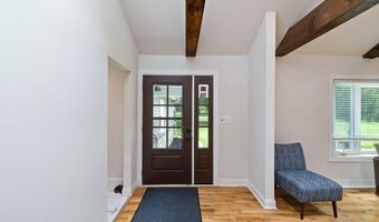 11 Potomac Ln, Albrightsville, PA 18210