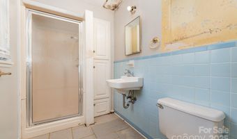 1213 Carolyn Dr, Albemarle, NC 28001