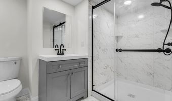 35 Church St, Allentown, NJ 08501