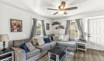 76 S 11th Ave, Beech Grove, IN 46107