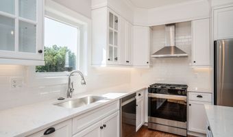 927 High Rd, Berlin, CT 06037