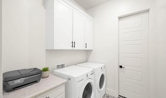 38500 N SCHOOL HOUSE Rd 8, Cave Creek, AZ 85331