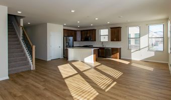 723 W Spaniel Dr, Ann Arbor, MI 48108