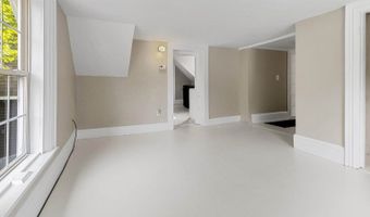 176 Court St, Bangor, ME 04401