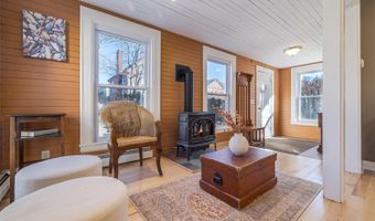 3 Wayman Ln, Bar Harbor, ME 04609