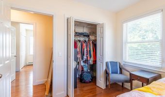 81 Floral St, Bath, ME 04530