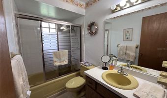 1871 RIVEREDGE Dr, Astor, FL 32102