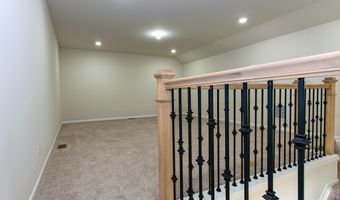723 W Spaniel Dr, Ann Arbor, MI 48108