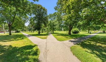 89 Parkview Ave, Bangor, ME 04401