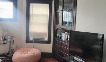 933 E Broadway 1, Boston, MA 02127