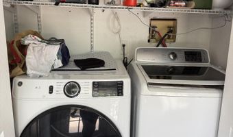 347 Trenton Ave N, Bayville, NJ 08721