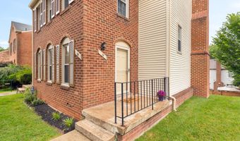19 SHAGBARK Ct, Rockville, MD 20852