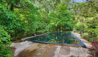 8735 Glen Nevis Rd NE, Ada, MI 49301