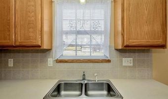 616 Autumn Ridge Ct, Andover, KS 67002