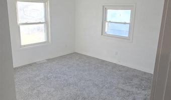 141 E 17th Ave, Albia, IA 52531