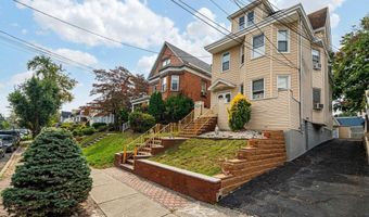 98 W 31ST St, Bayonne, NJ 07002