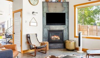 286 Circle F Trl, Bozeman, MT 59718