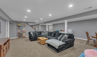 8244 SW Indian Hills Rd, Auburn, KS 66402
