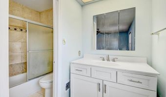 4472 RUGGLES Ct, Annandale, VA 22003