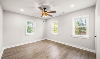 8255 MERTZTOWN Rd, Alburtis, PA 18011