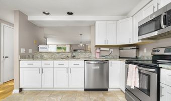 31 Wynwood Dr 31, Cromwell, CT 06416