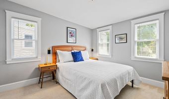 313 N PAYNE St, Alexandria, VA 22314