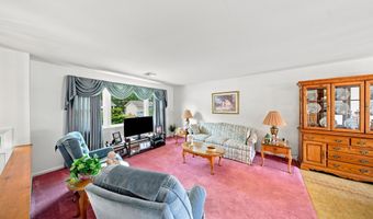 20 Wendell Dr, Albany, NY 12205