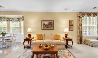 18 Powderhorn Way, Allentown, NJ 08501