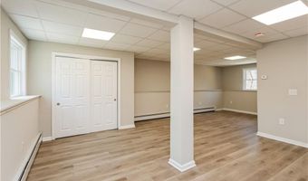 22 T Parker Rd, Foster, RI 02825