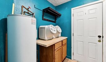 520 E 2nd St, Adrian, MO 64720