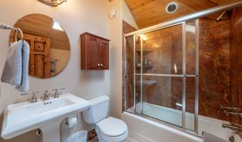 30 VISTA Rd, Cora, WY 82925