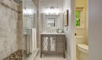 4003 KLOMAN St, Annandale, VA 22003