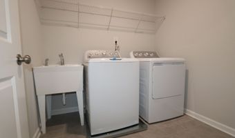 10013 Secluded Garden Dr, Apex, NC 27523