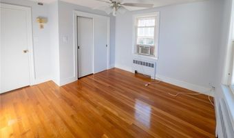 9 Cannon St, Cranston, RI 02920