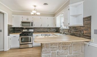 7504 ELMHURST Dr, Amarillo, TX 79121