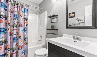 6102 Boulder Dr, Anderson, IN 46013