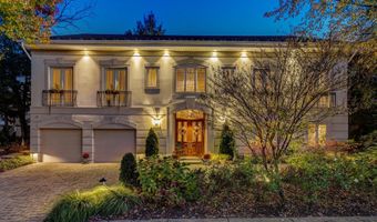 4744 34TH St N, Arlington, VA 22207