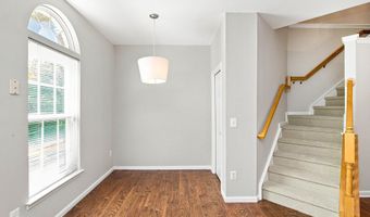 4908 GARDNER Dr, Alexandria, VA 22304