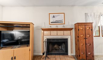 156 Heatherwood Dr 156, Brookfield, CT 06804